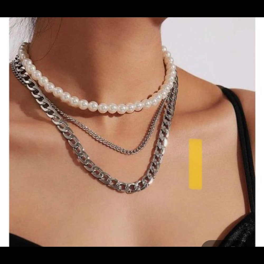 Pearls chain